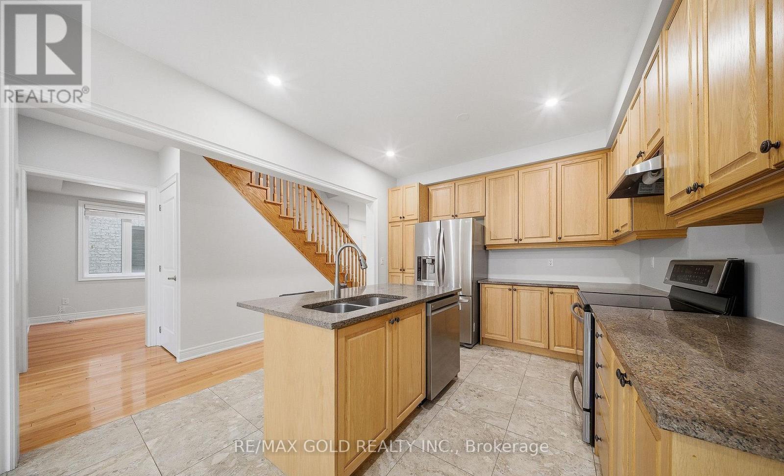 292 Poetry Drive, Vaughan, Ontario  L4H 3W9 - Photo 15 - N12850478