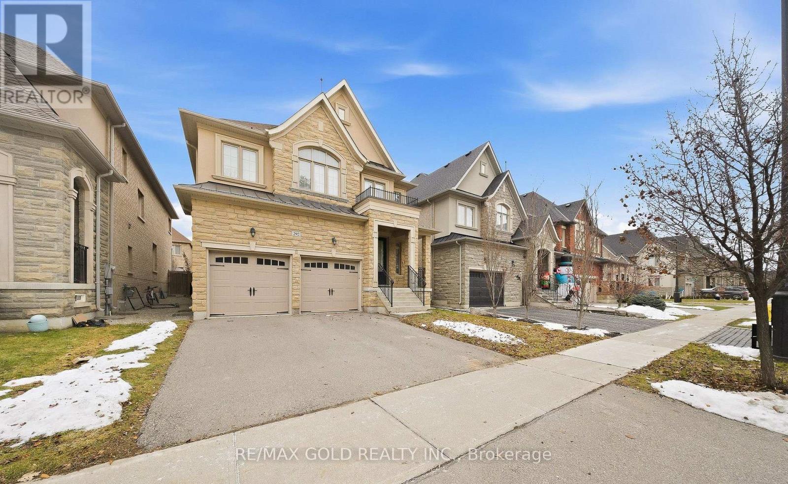 292 Poetry Drive, Vaughan, Ontario  L4H 3W9 - Photo 3 - N12850478
