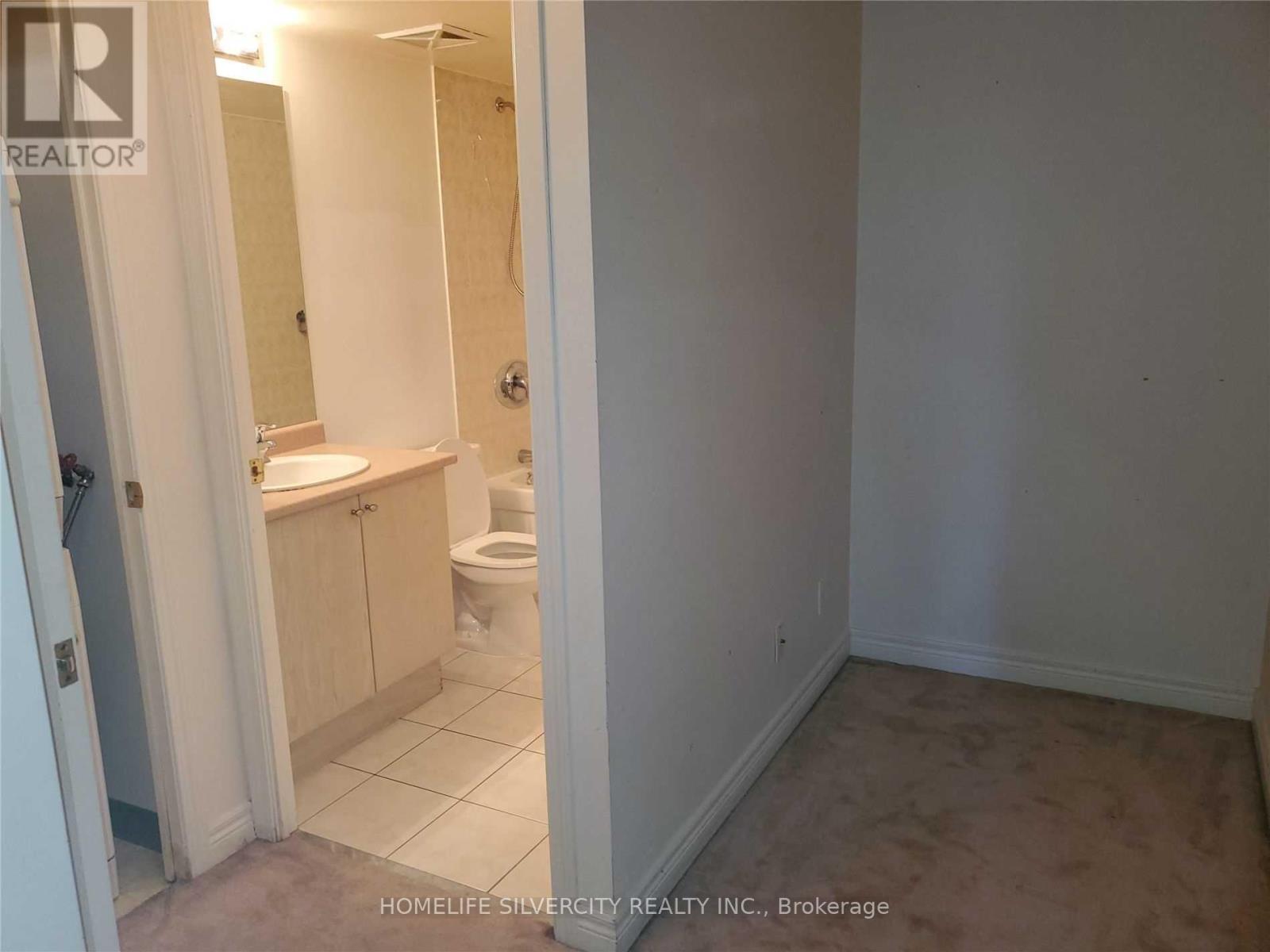 607 - 30 Grand Trunk Crescent, Toronto, Ontario  M5J 3A4 - Photo 8 - C12685068