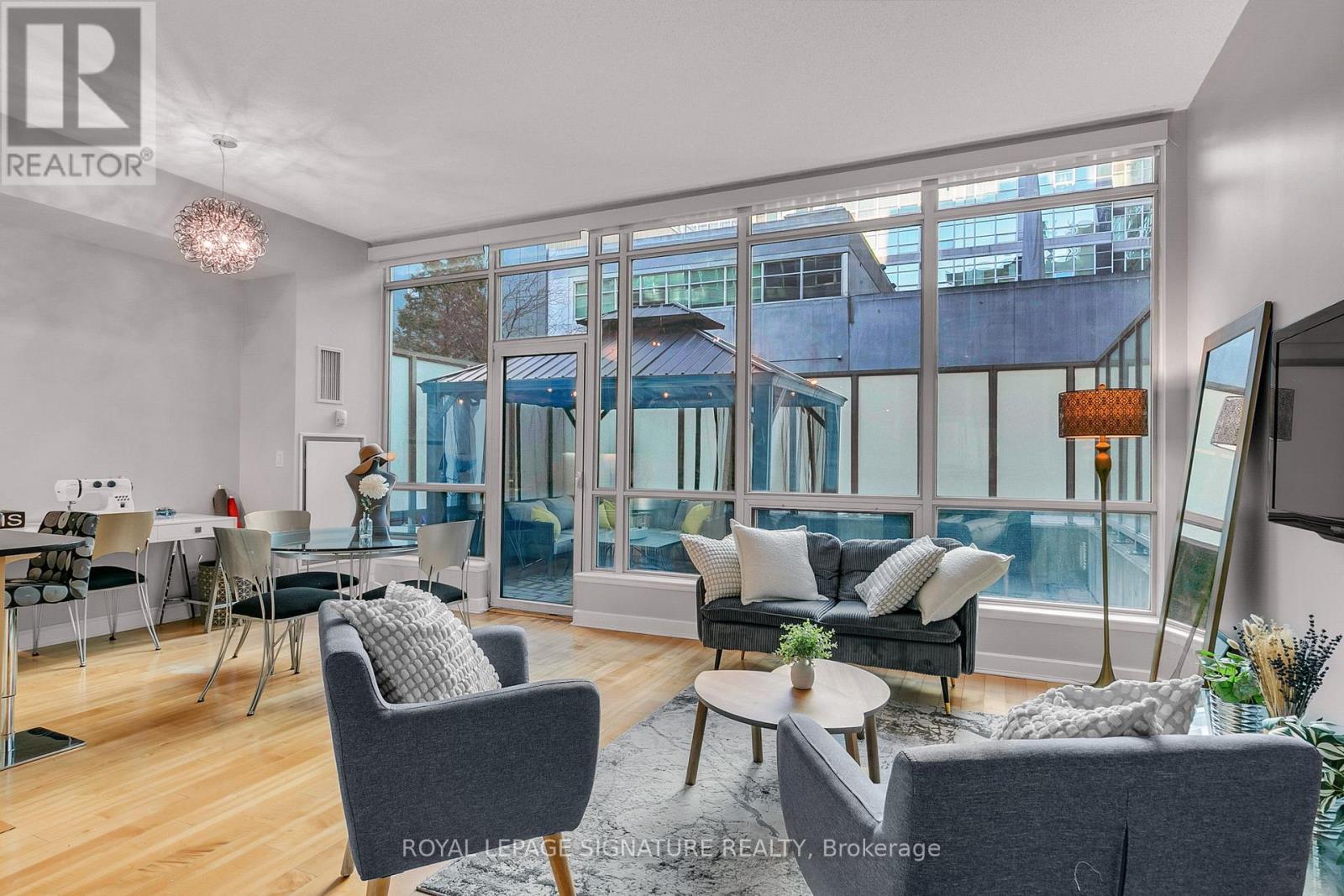 G25 - 350 Wellington Street W, Toronto, Ontario  M5V 3W9 - Photo 11 - C12850414