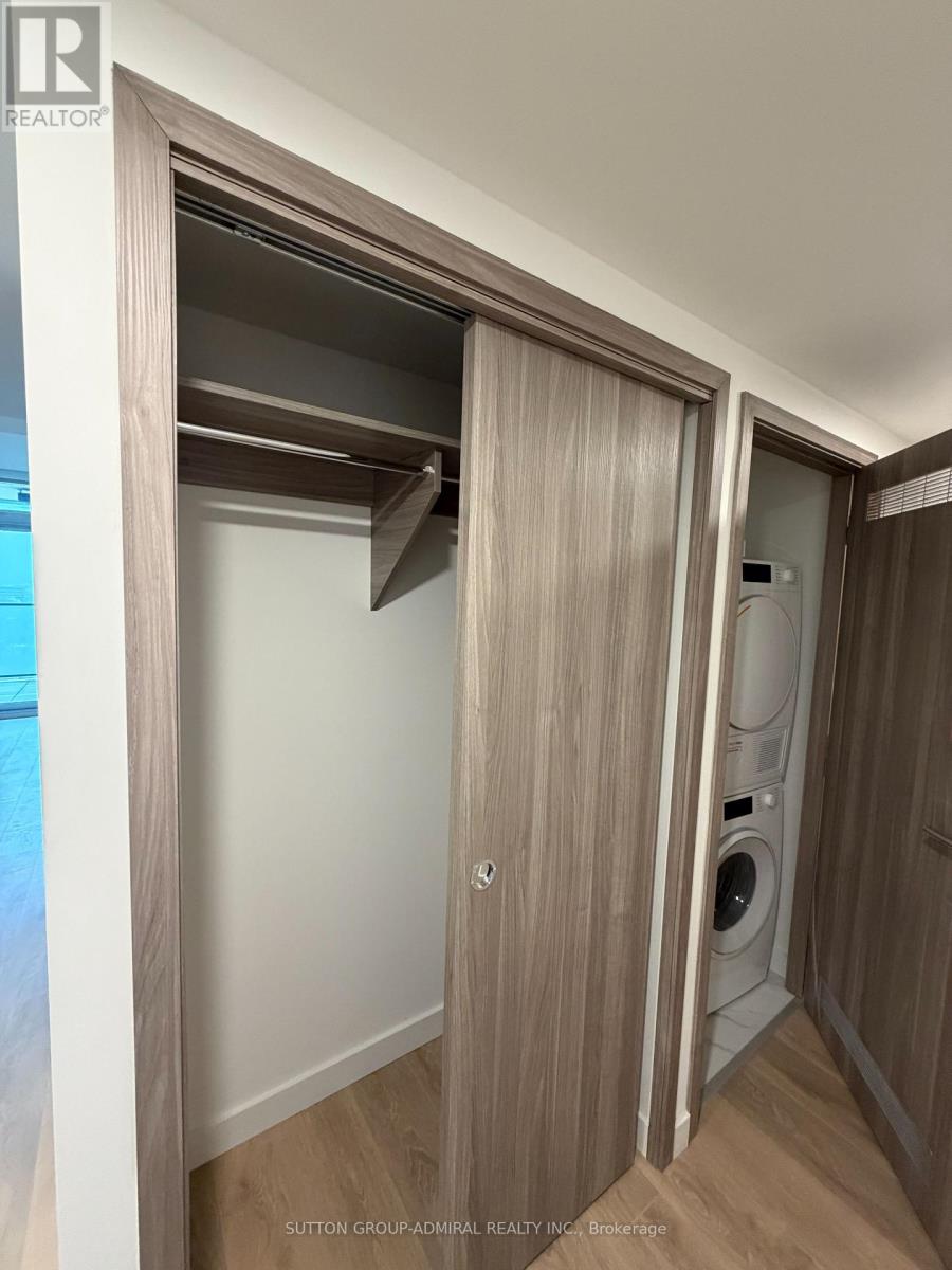 3003 - 3 Concord Cityplace Way, Toronto, Ontario  M5V 0X4 - Photo 4 - C12849466