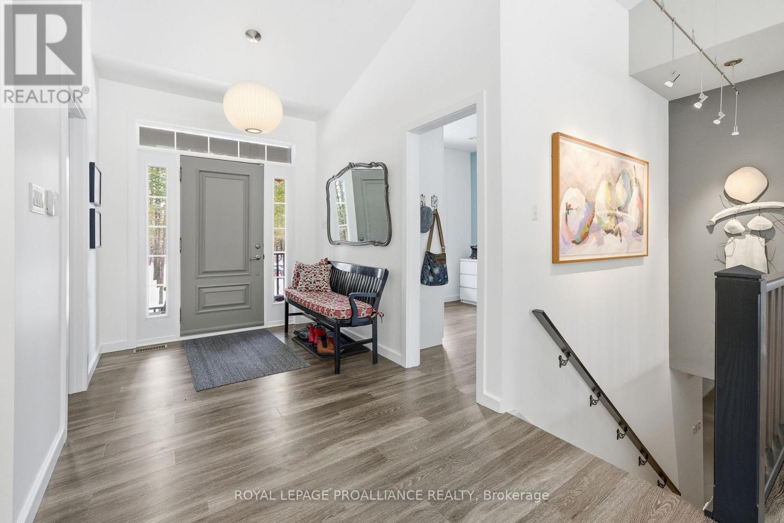 602 Elmbrook Road, Prince Edward County (Sophiasburg Ward), Ontario  K0K 2T0 - Photo 7 - X12821344