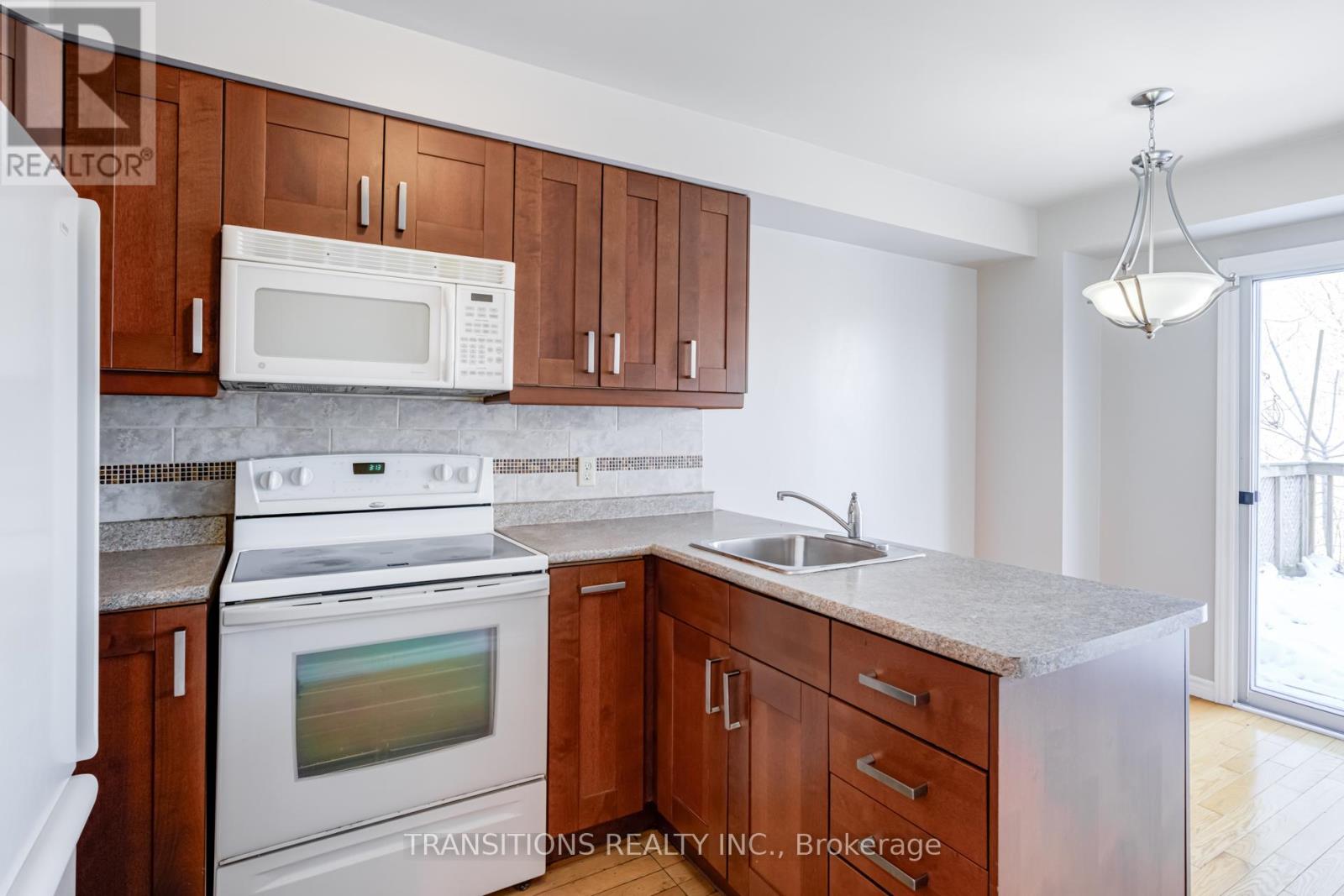 37 Galbraith Court, Clarington, Ontario  L1C 4P5 - Photo 15 - E12843752