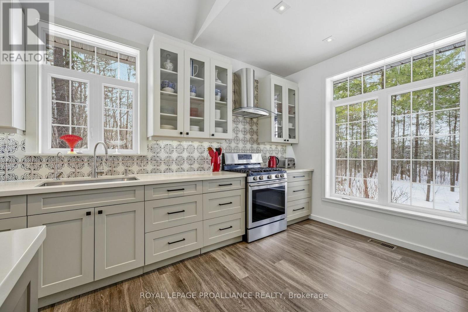 602 Elmbrook Road, Prince Edward County (Sophiasburg Ward), Ontario  K0K 2T0 - Photo 20 - X12821344