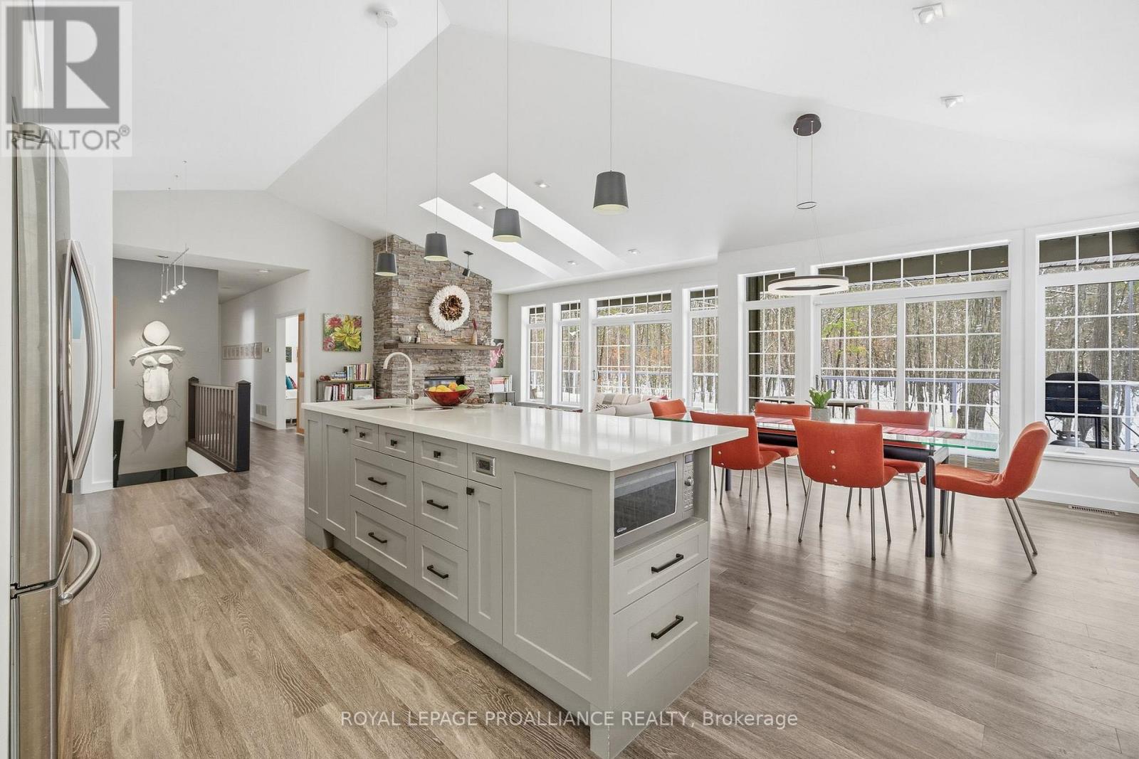 602 Elmbrook Road, Prince Edward County (Sophiasburg Ward), Ontario  K0K 2T0 - Photo 22 - X12821344