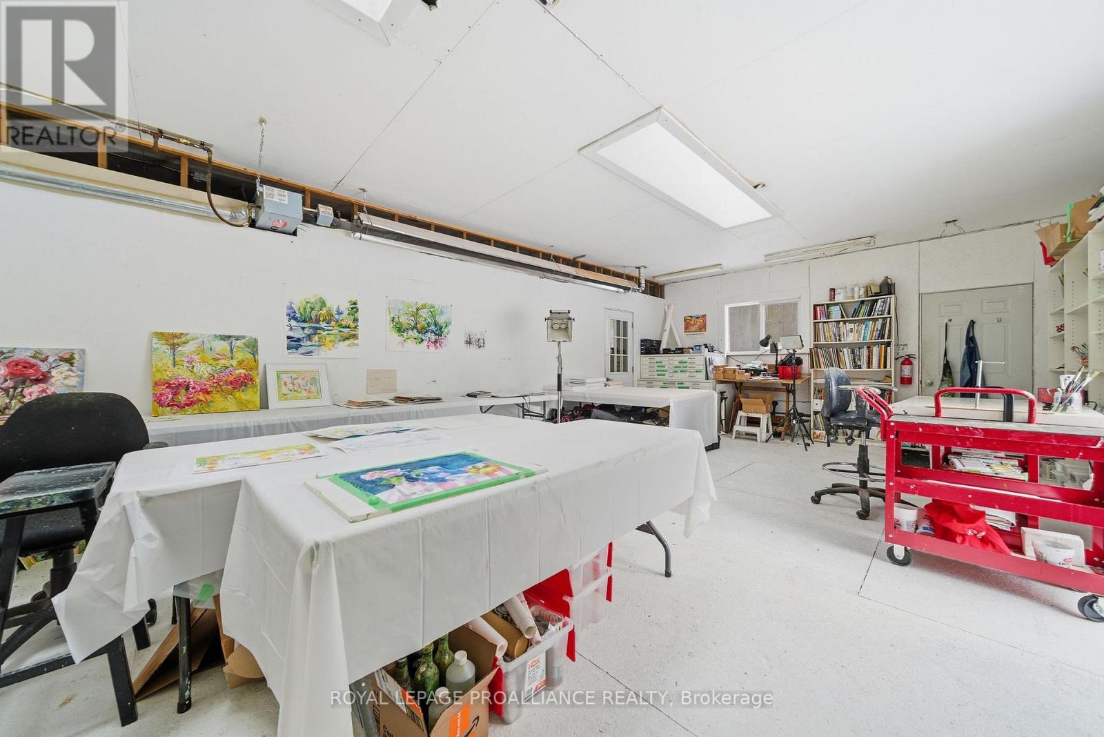 602 Elmbrook Road, Prince Edward County (Sophiasburg Ward), Ontario  K0K 2T0 - Photo 48 - X12821344