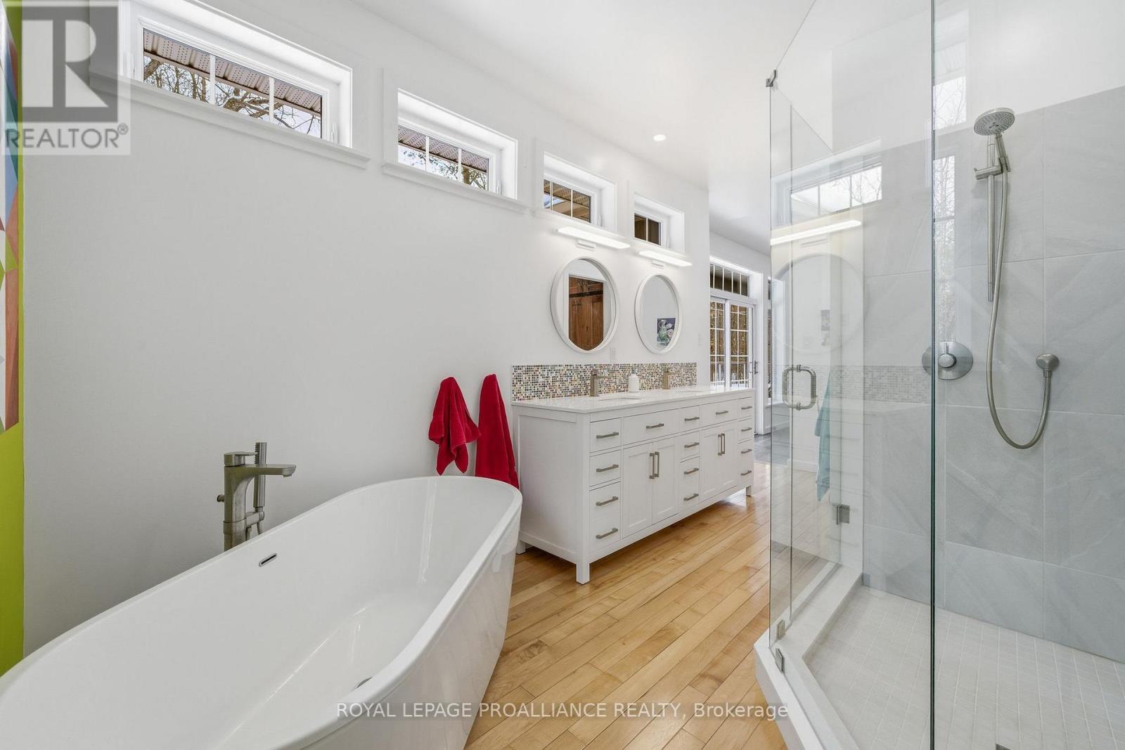 602 Elmbrook Road, Prince Edward County (Sophiasburg Ward), Ontario  K0K 2T0 - Photo 28 - X12821344