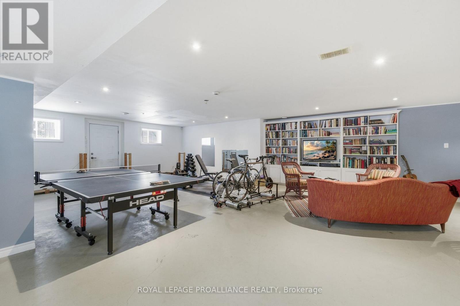 602 Elmbrook Road, Prince Edward County (Sophiasburg Ward), Ontario  K0K 2T0 - Photo 36 - X12821344