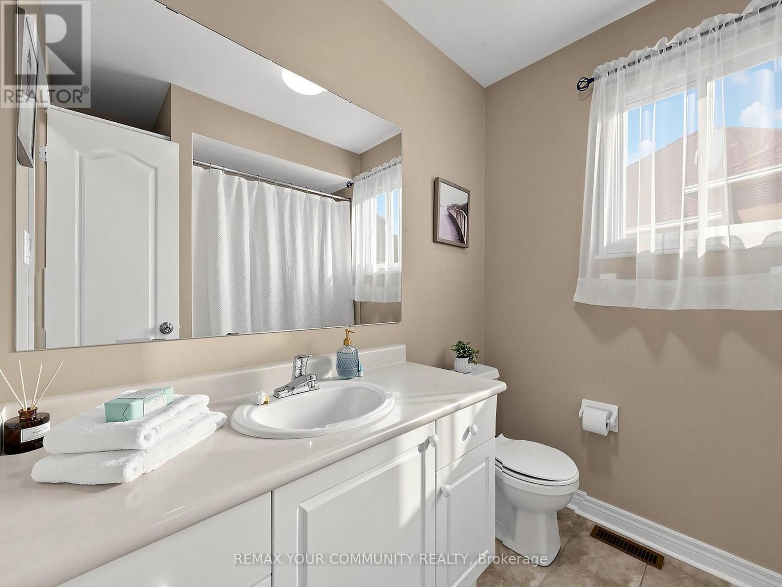 139 Mondavi Road, Vaughan, Ontario  L4H 1L5 - Photo 34 - N12848318