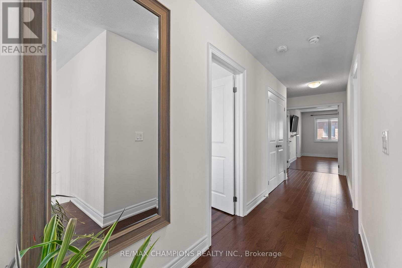 151 Russell Creek Drive, Brampton, Ontario  L6R 4B4 - Photo 16 - W12830992