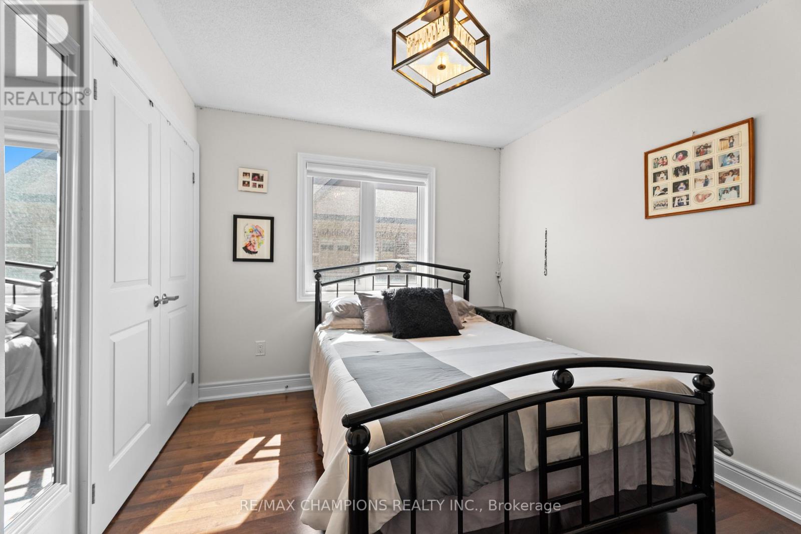 151 Russell Creek Drive, Brampton, Ontario  L6R 4B4 - Photo 20 - W12830992