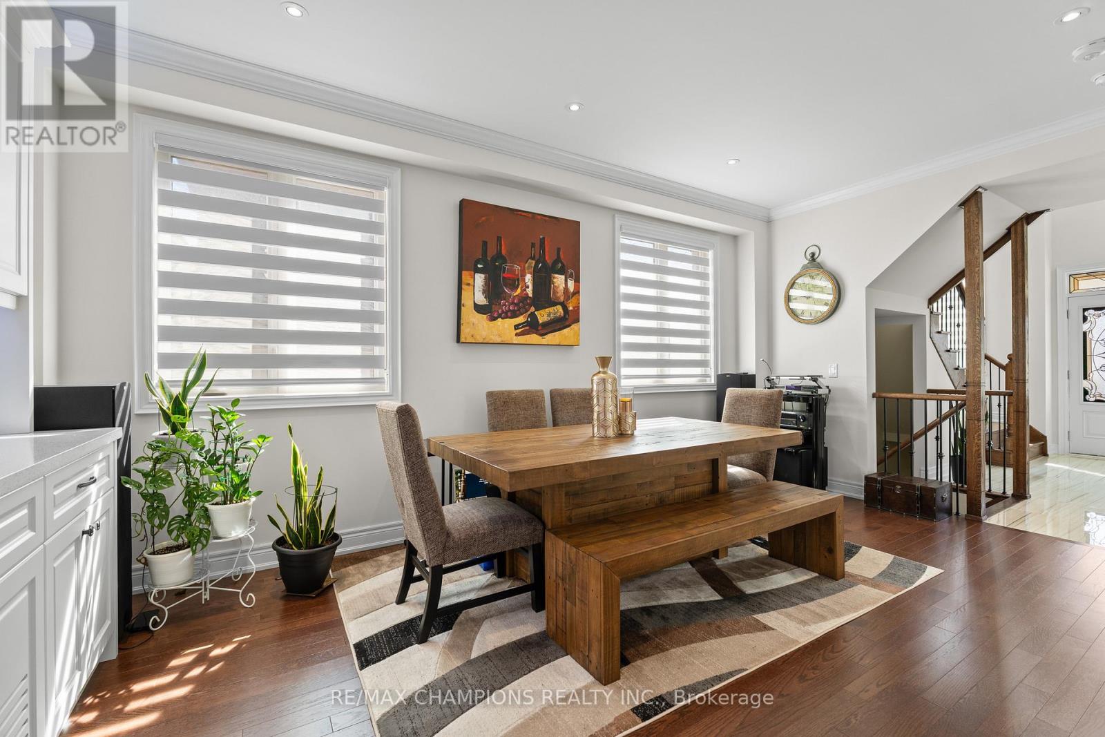 151 Russell Creek Drive, Brampton, Ontario  L6R 4B4 - Photo 5 - W12830992