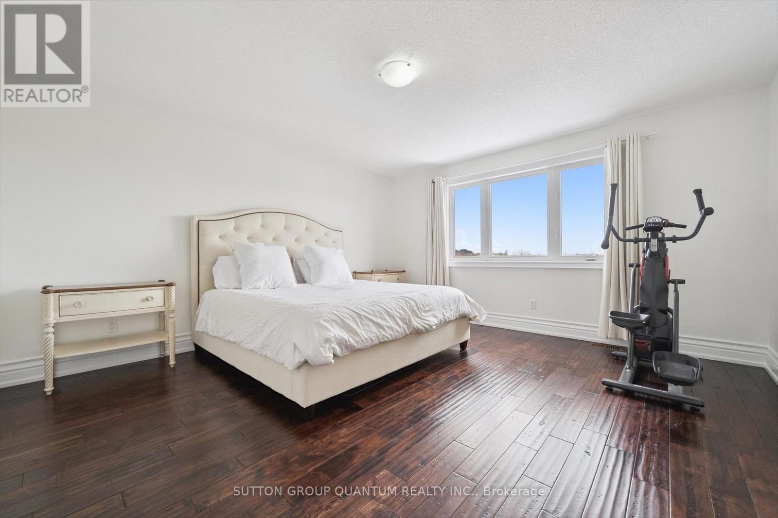 68 Westowanis Drive, Toronto, Ontario  M9W 0C2 - Photo 18 - W12850322