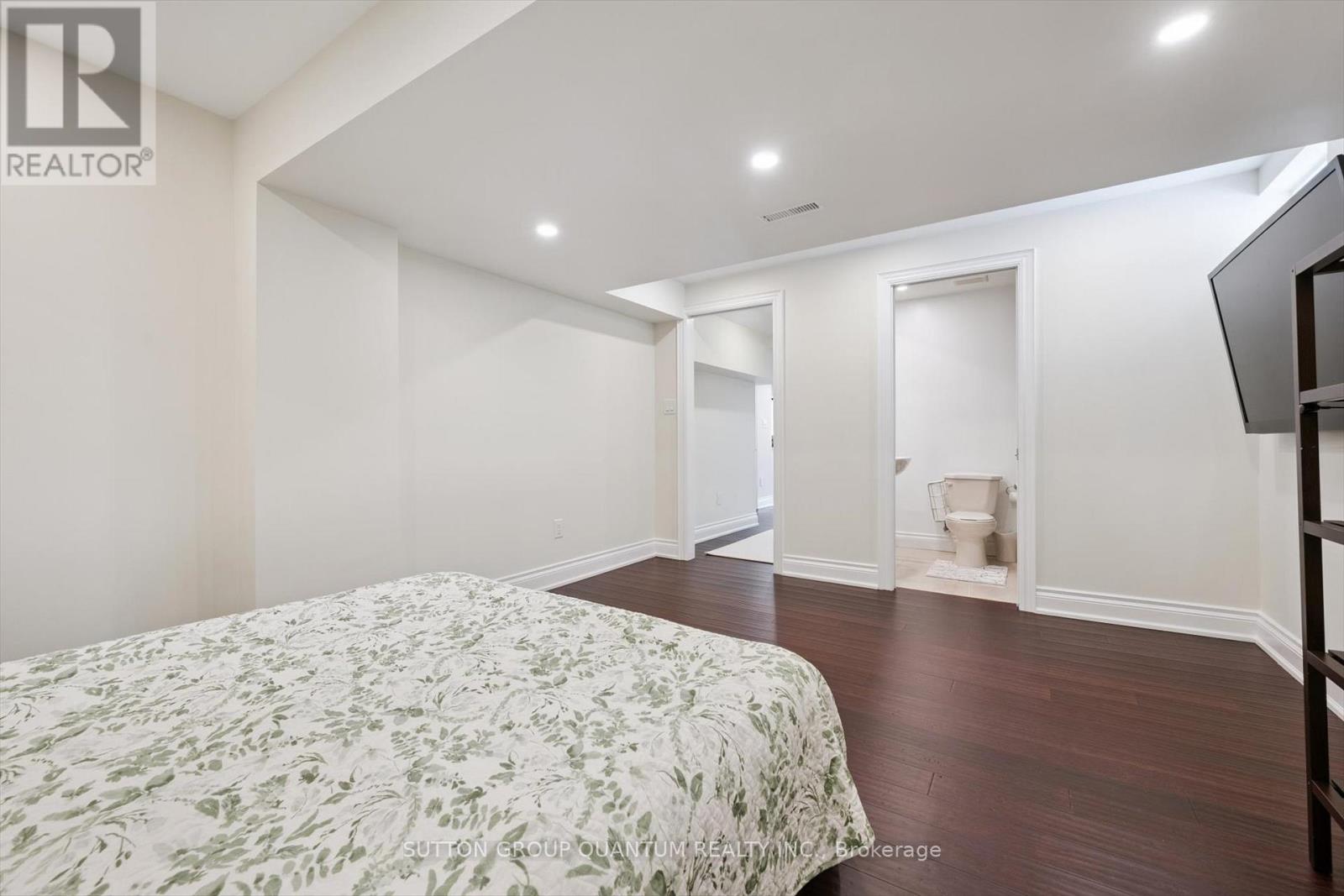 68 Westowanis Drive, Toronto, Ontario  M9W 0C2 - Photo 36 - W12850322