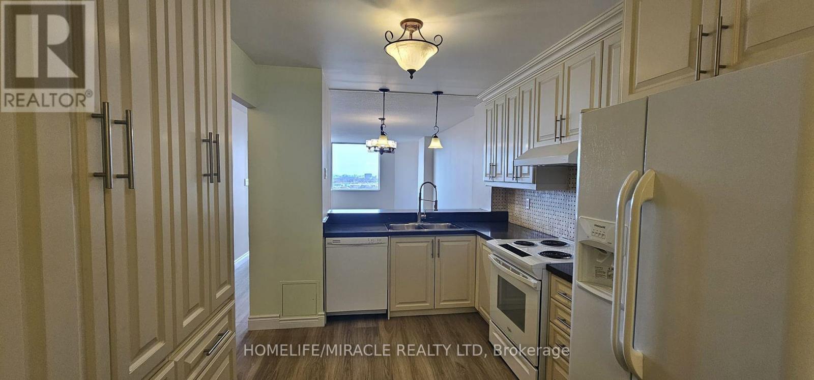 Ph 12 - 234 Albion Road, Toronto, Ontario  M9W 6A5 - Photo 11 - W12850348