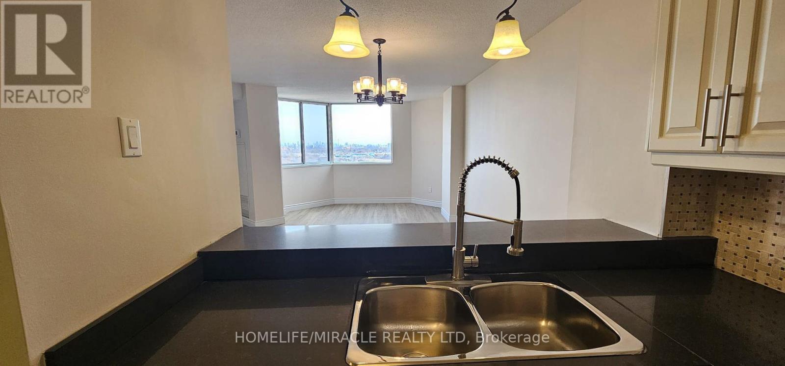 Ph 12 - 234 Albion Road, Toronto, Ontario  M9W 6A5 - Photo 6 - W12850348