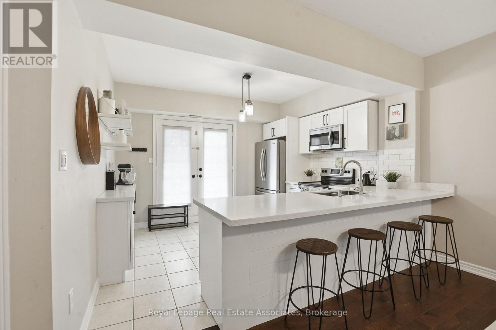 107 - 4006 Kilmer Drive, Burlington, Ontario  L7M 4W4 - Photo 12 - W12850402