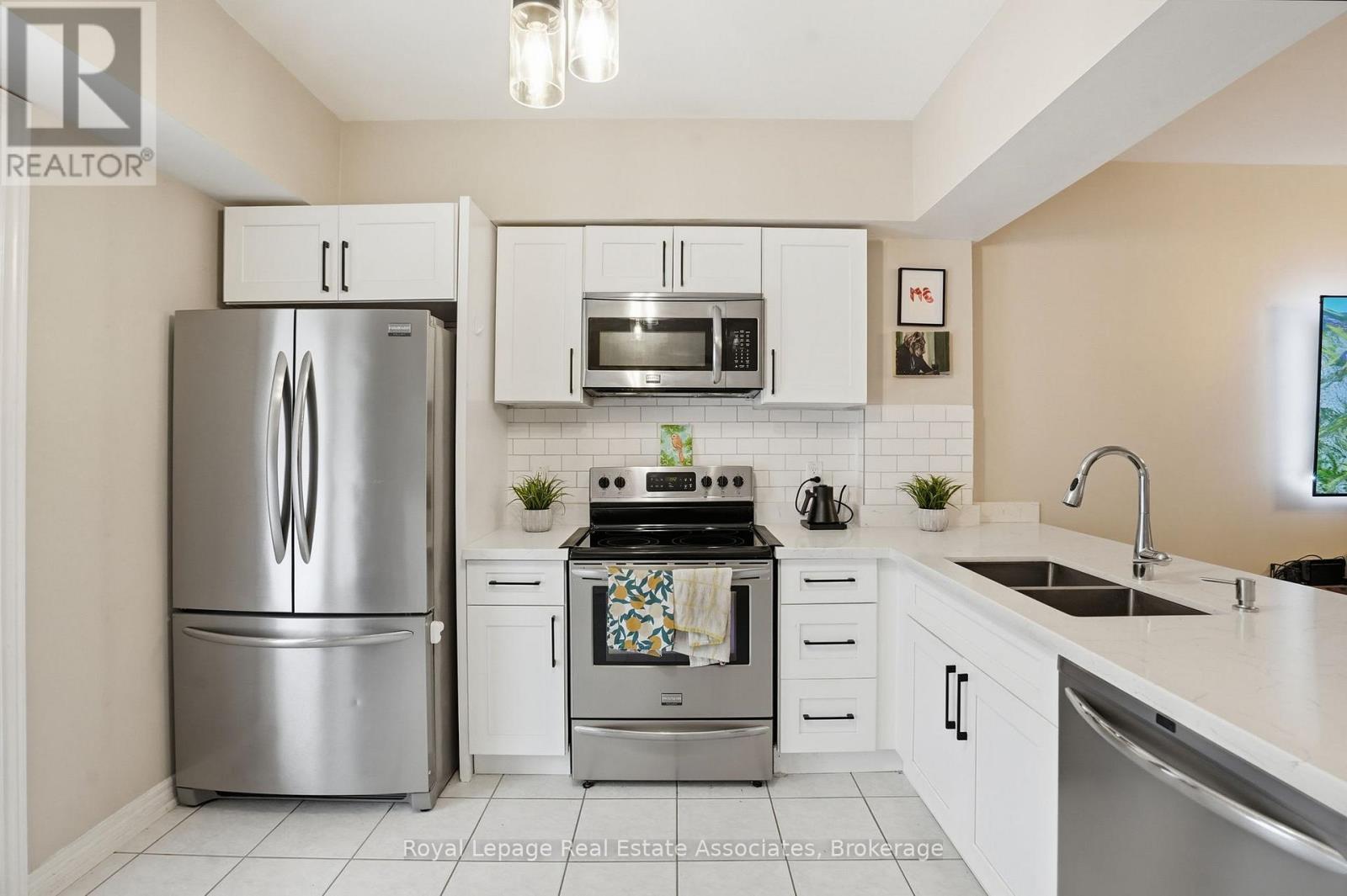 107 - 4006 Kilmer Drive, Burlington, Ontario  L7M 4W4 - Photo 16 - W12850402