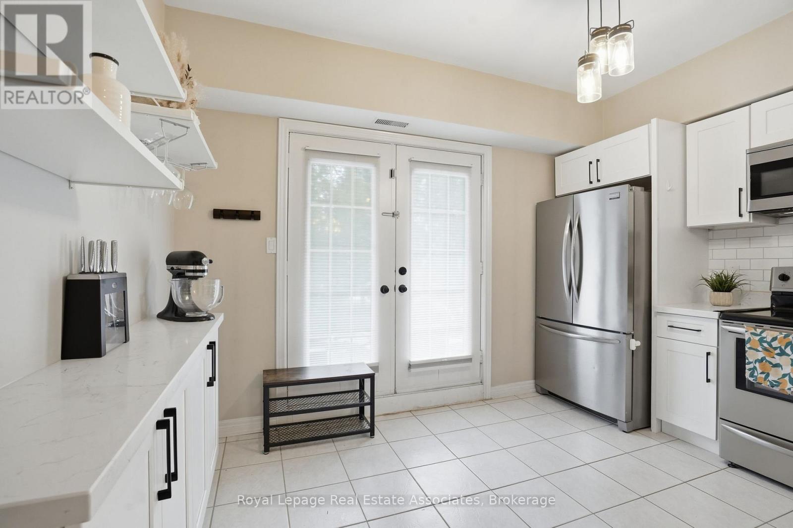 107 - 4006 Kilmer Drive, Burlington, Ontario  L7M 4W4 - Photo 17 - W12850402