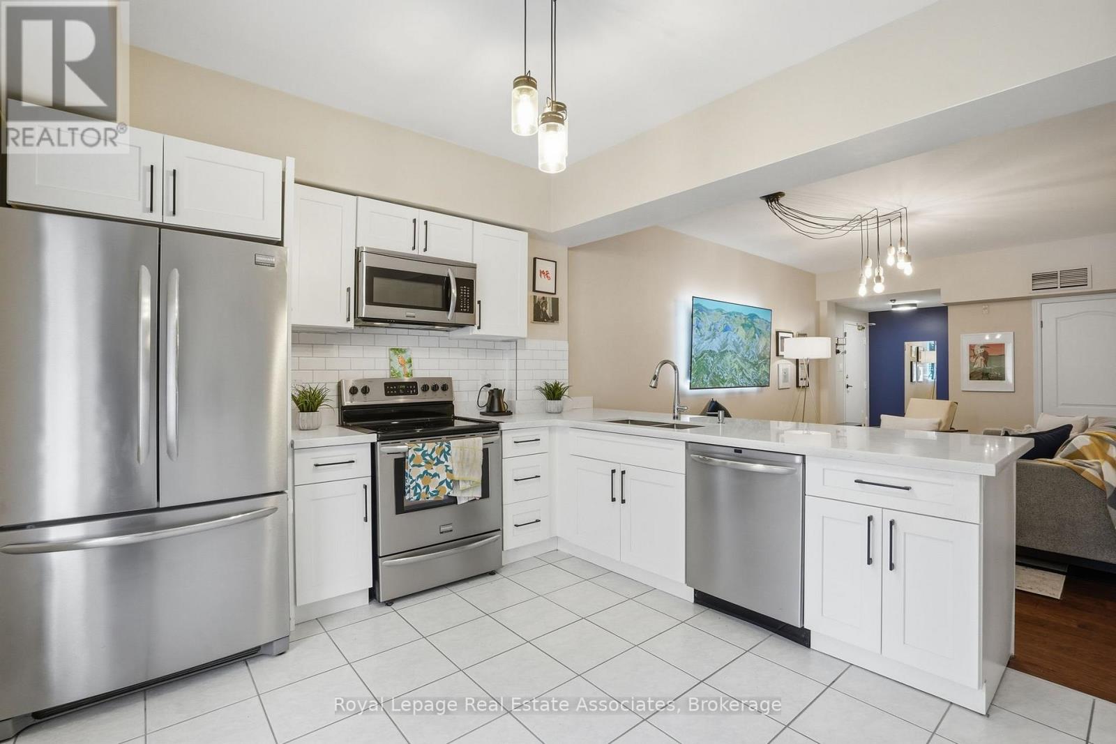 107 - 4006 Kilmer Drive, Burlington, Ontario  L7M 4W4 - Photo 18 - W12850402