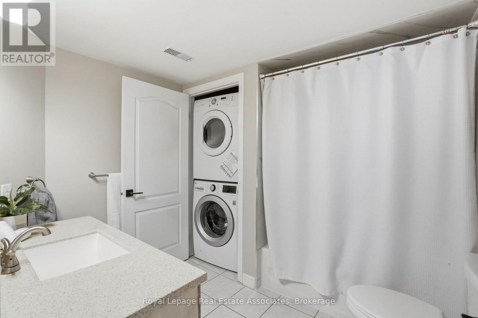 107 - 4006 Kilmer Drive, Burlington, Ontario  L7M 4W4 - Photo 23 - W12850402