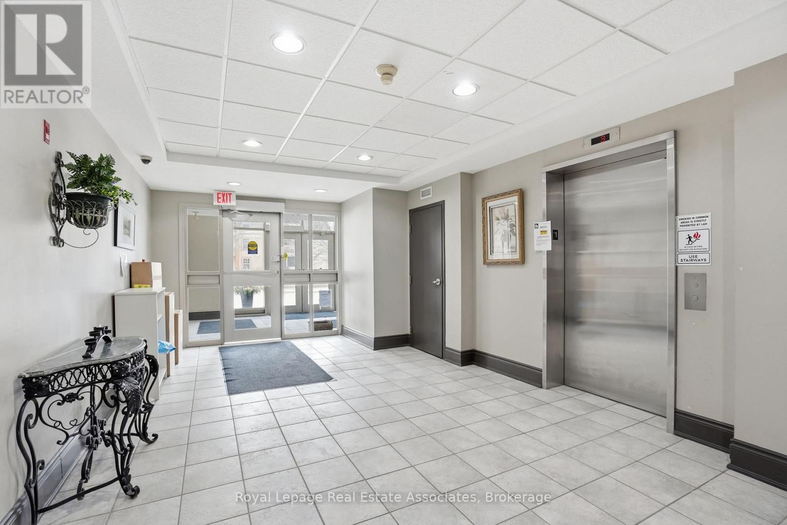 107 - 4006 Kilmer Drive, Burlington, Ontario  L7M 4W4 - Photo 31 - W12850402