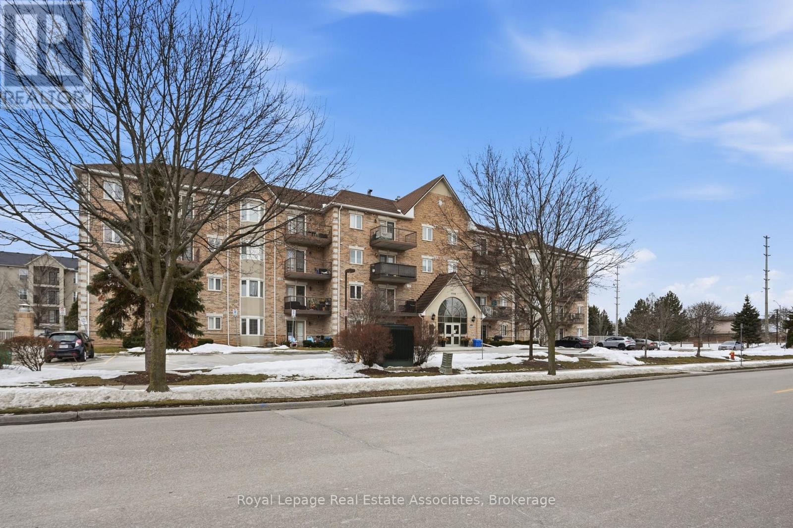 107 - 4006 Kilmer Drive, Burlington, Ontario  L7M 4W4 - Photo 38 - W12850402