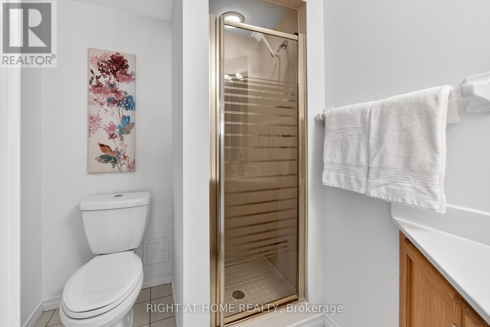 210 - 100 Millside Drive, Milton, Ontario  L9T 5E2 - Photo 34 - W12850458