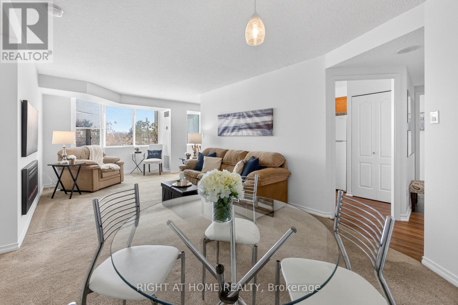 210 - 100 Millside Drive, Milton, Ontario  L9T 5E2 - Photo 9 - W12850458