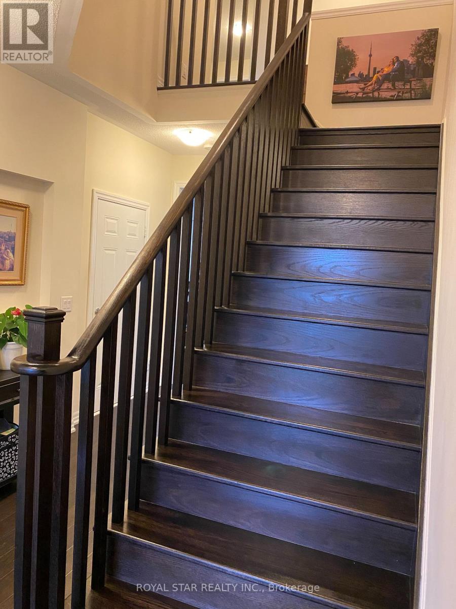 94 Hanson Crescent, Milton, Ontario  L9T 2X5 - Photo 10 - W12850464