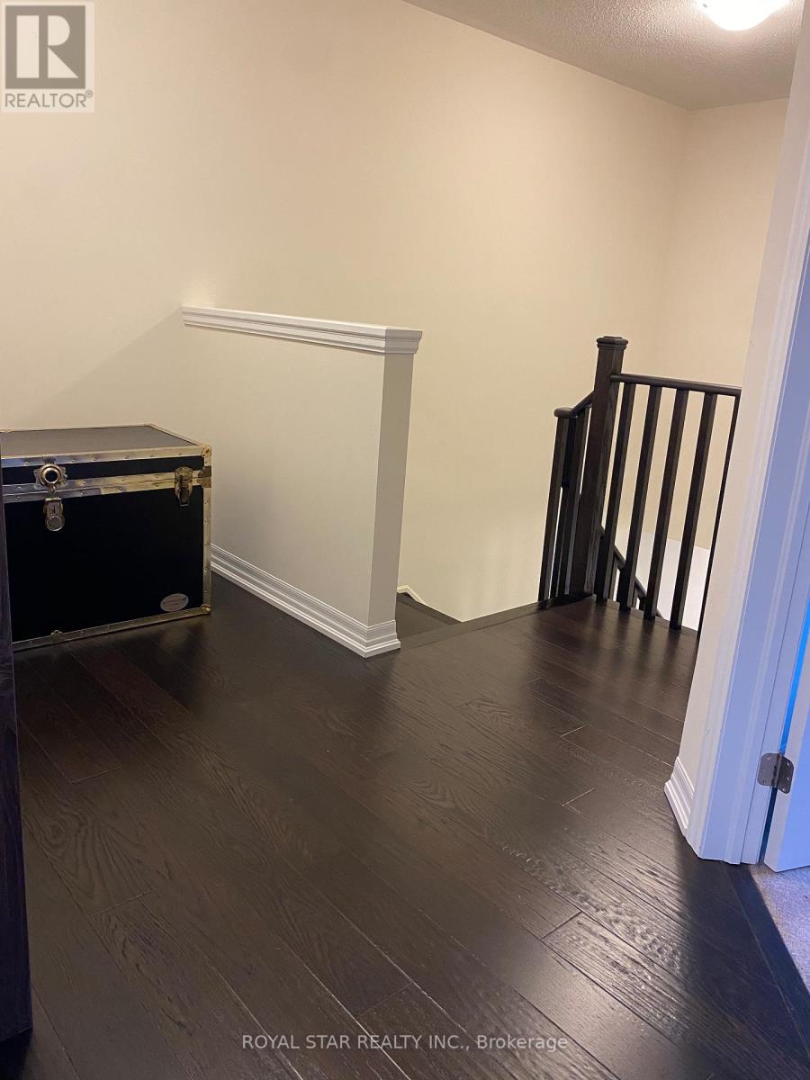 94 Hanson Crescent, Milton, Ontario  L9T 2X5 - Photo 11 - W12850464