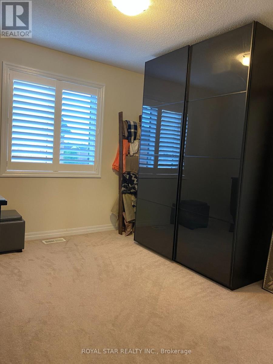 94 Hanson Crescent, Milton, Ontario  L9T 2X5 - Photo 17 - W12850464