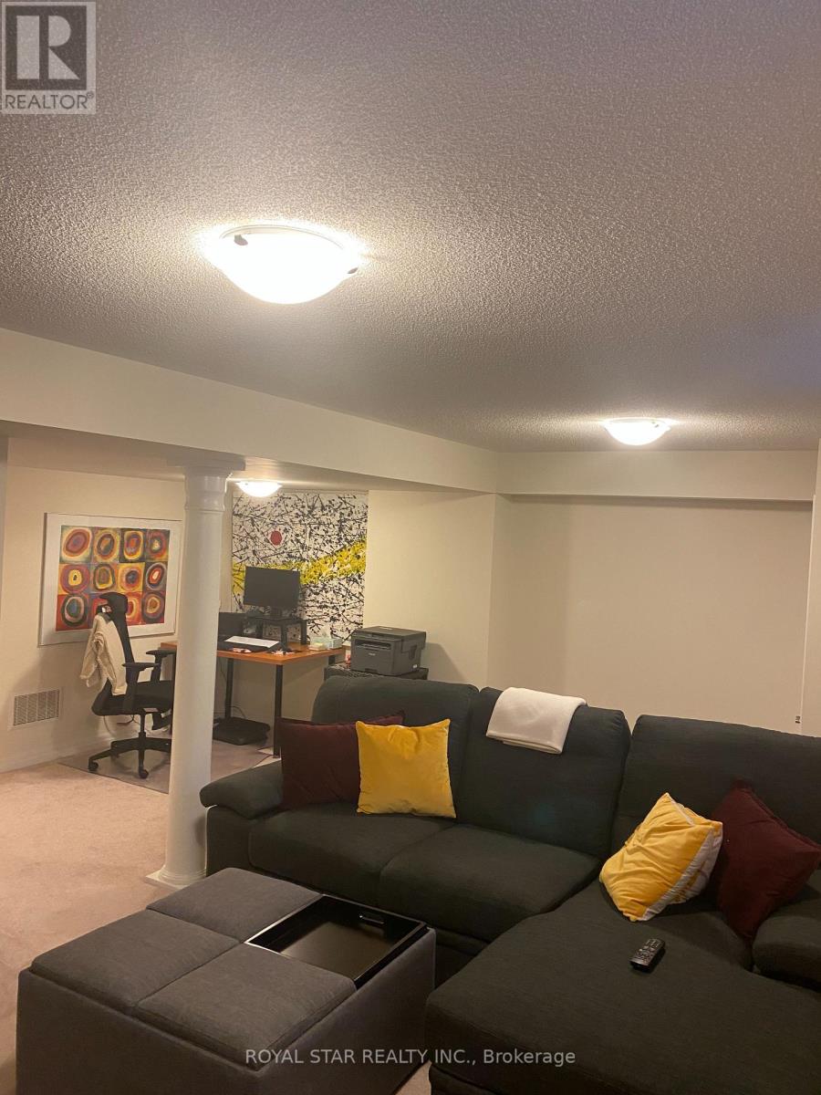 94 Hanson Crescent, Milton, Ontario  L9T 2X5 - Photo 22 - W12850464