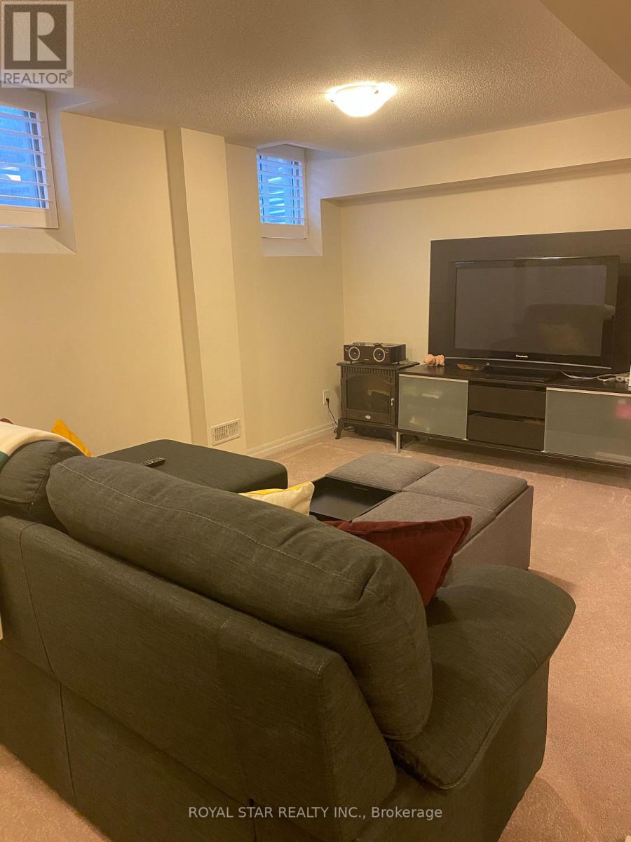 94 Hanson Crescent, Milton, Ontario  L9T 2X5 - Photo 23 - W12850464