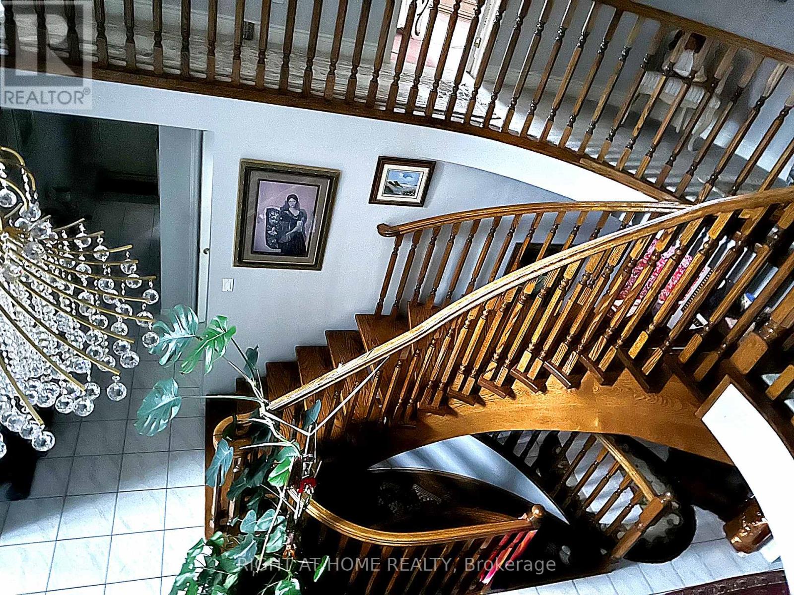 32 Creston Road, Toronto, Ontario  M6A 1J1 - Photo 2 - W12850506