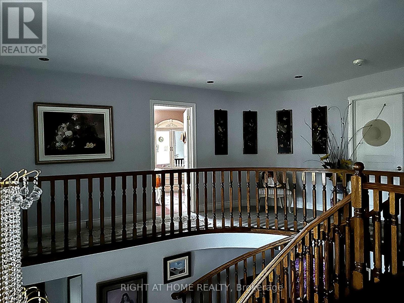 32 Creston Road, Toronto, Ontario  M6A 1J1 - Photo 4 - W12850506