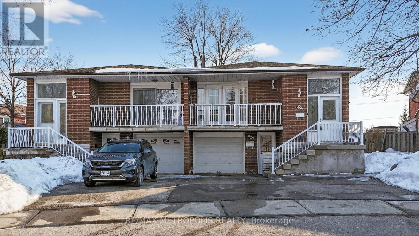 8 ROSEVILLE DRIVE, Brampton, Ontario