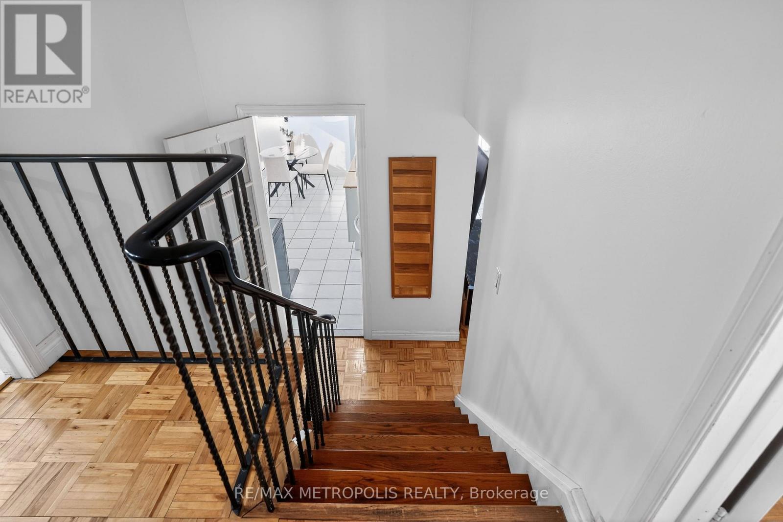 8 Roseville Drive, Brampton, Ontario  L6Y 2G8 - Photo 14 - W12850550