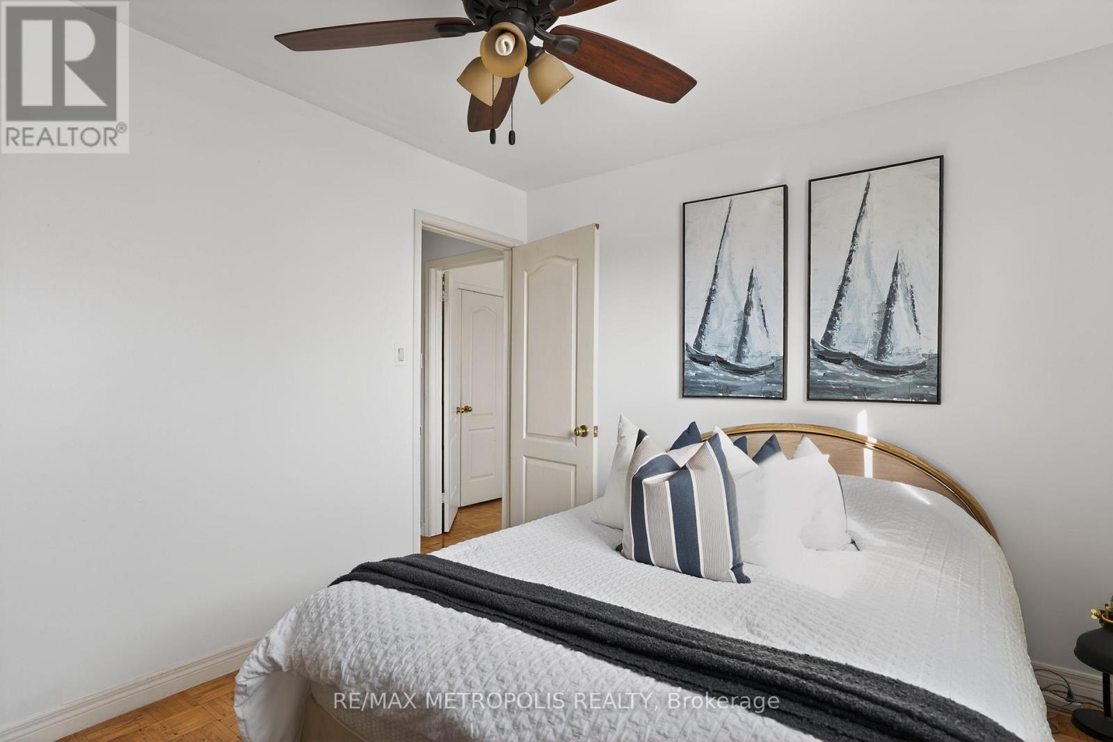 8 Roseville Drive, Brampton, Ontario  L6Y 2G8 - Photo 16 - W12850550