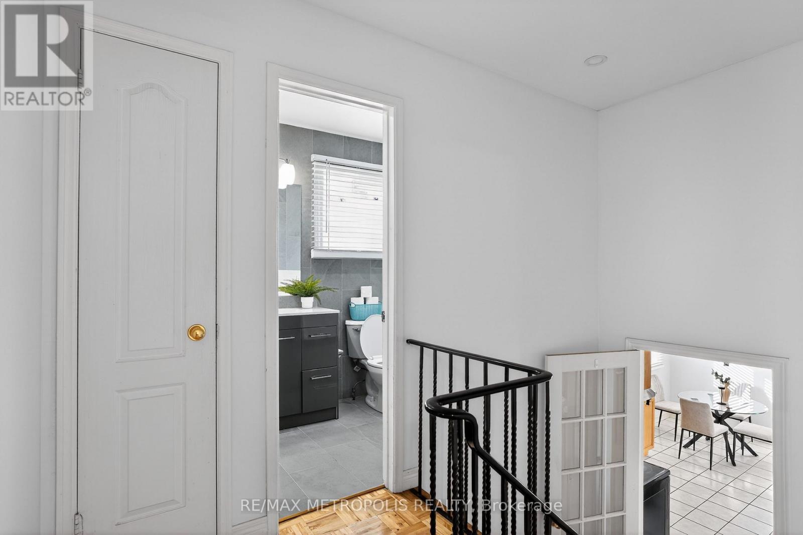 8 Roseville Drive, Brampton, Ontario  L6Y 2G8 - Photo 21 - W12850550