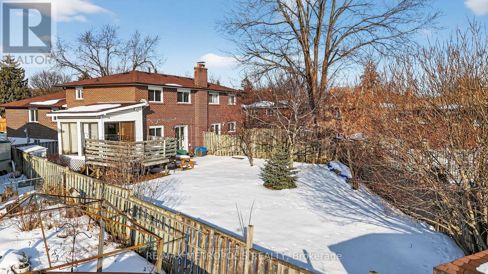 8 Roseville Drive, Brampton, Ontario  L6Y 2G8 - Photo 35 - W12850550