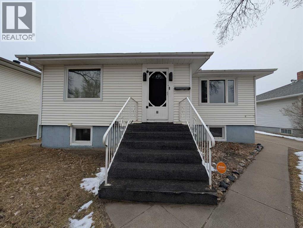 60 6 Street Sw, Medicine Hat, Alberta  T1A 4H8 - Photo 2 - A2290698