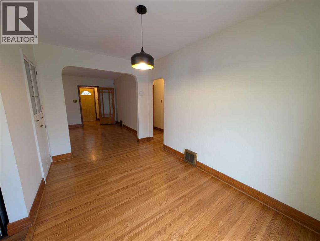 60 6 Street Sw, Medicine Hat, Alberta  T1A 4H8 - Photo 11 - A2290698