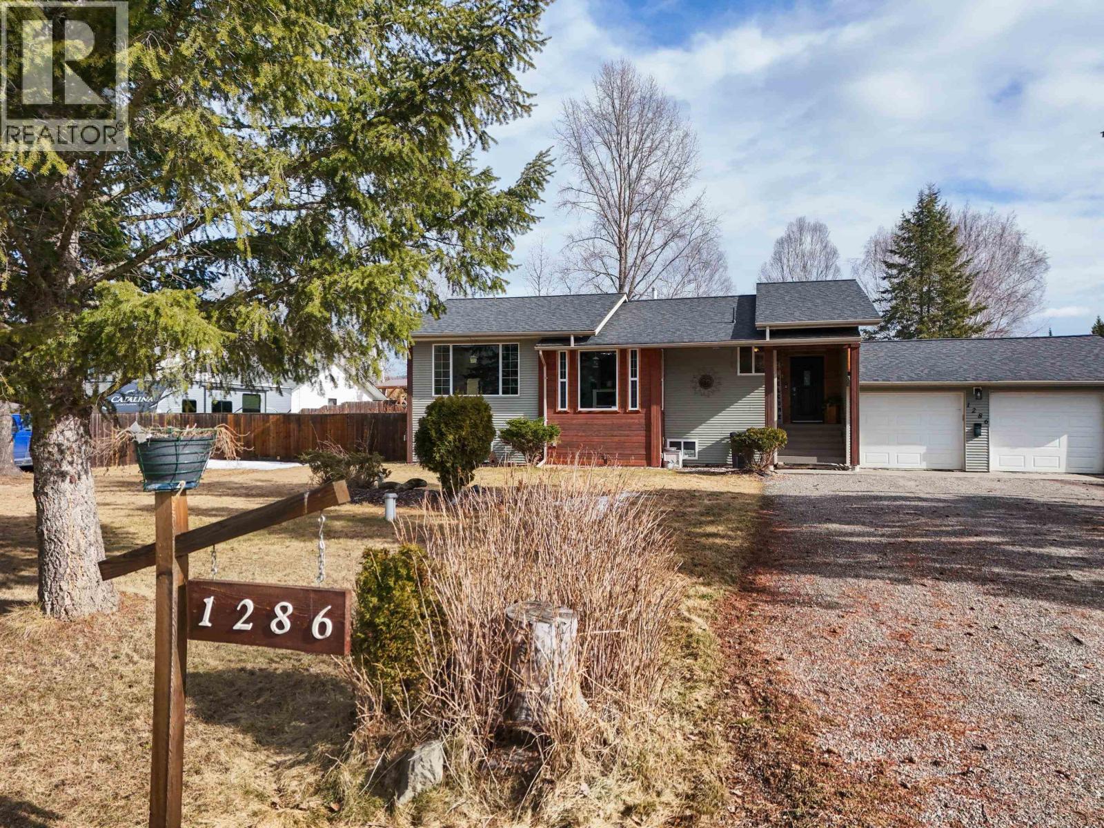 1286 Redwood Road, Quesnel, British Columbia  V2J 4V5 - Photo 3 - R3096449