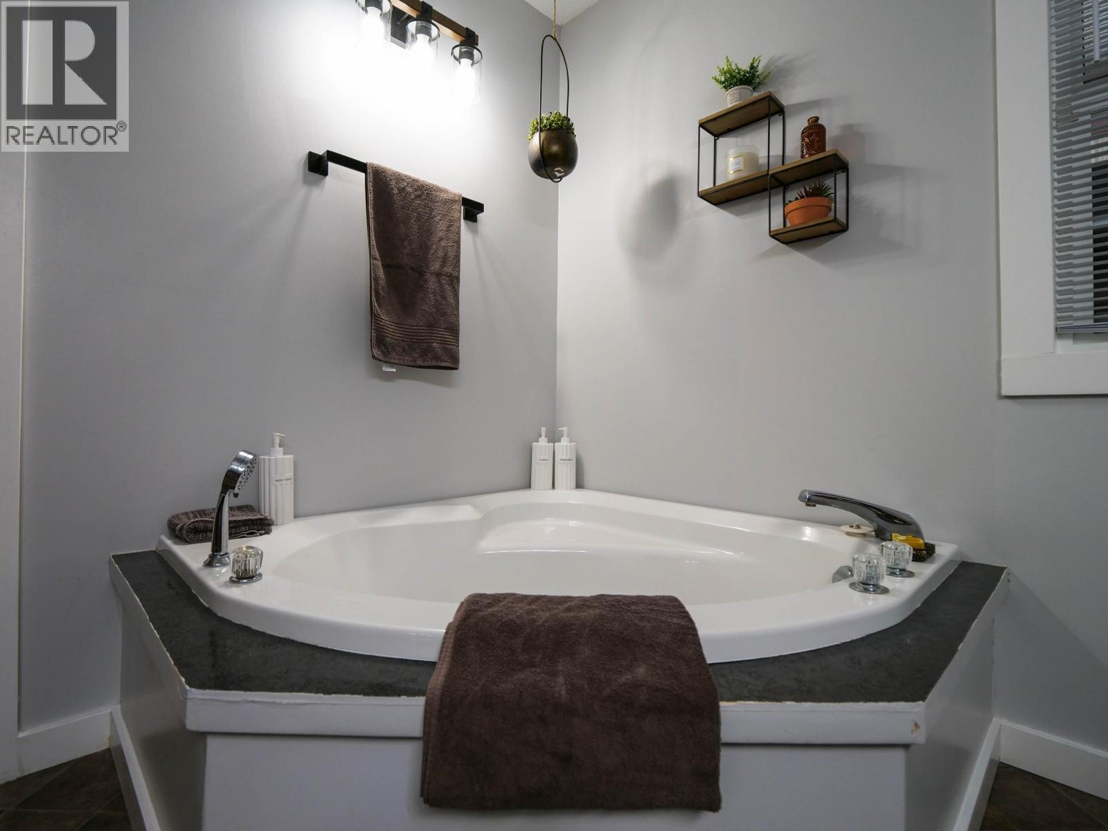 1286 Redwood Road, Quesnel, British Columbia  V2J 4V5 - Photo 24 - R3096449