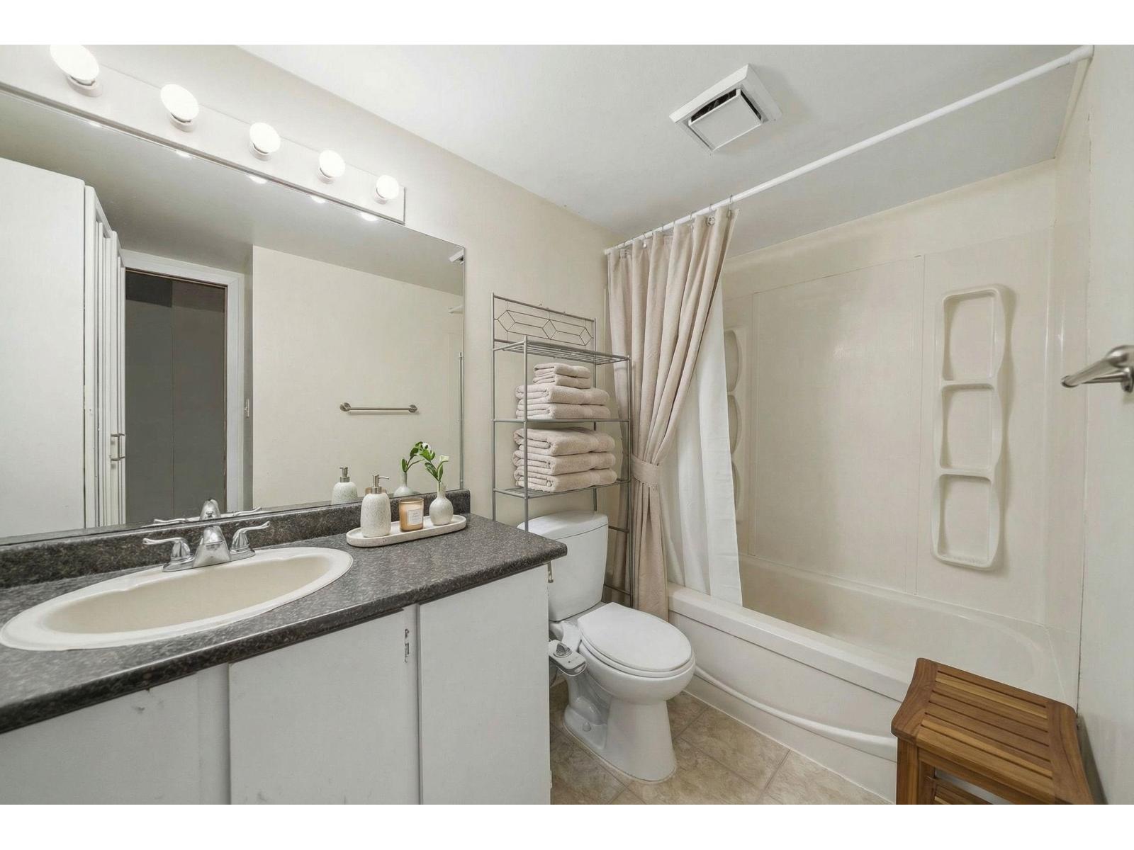 106 10626 151a Street, Surrey, British Columbia  V3R 8K7 - Photo 10 - R3094834