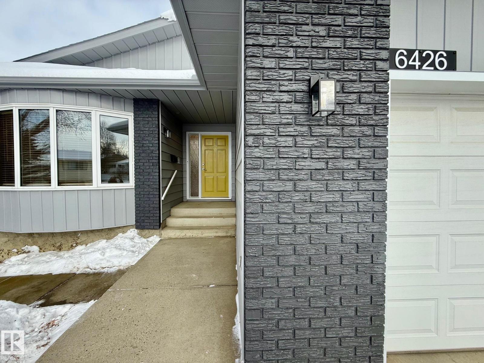 6426 37b Av Nw, Edmonton, Alberta  T6L 1R2 - Photo 2 - E4476045