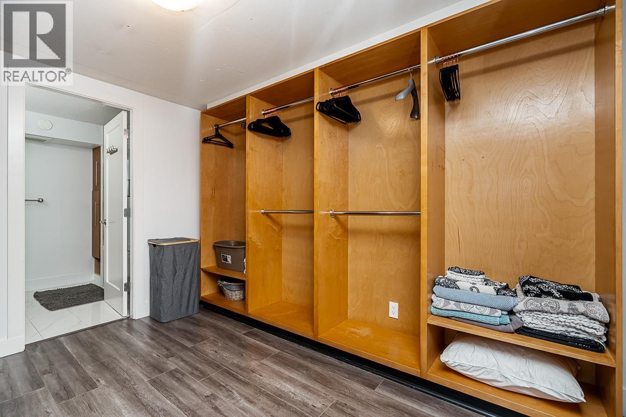 Listing Picture 10 of 21 : 212 1238 SEYMOUR STREET, Vancouver / 溫哥華 - 魯藝地產 Yvonne Lu Group - MLS Medallion Club Member