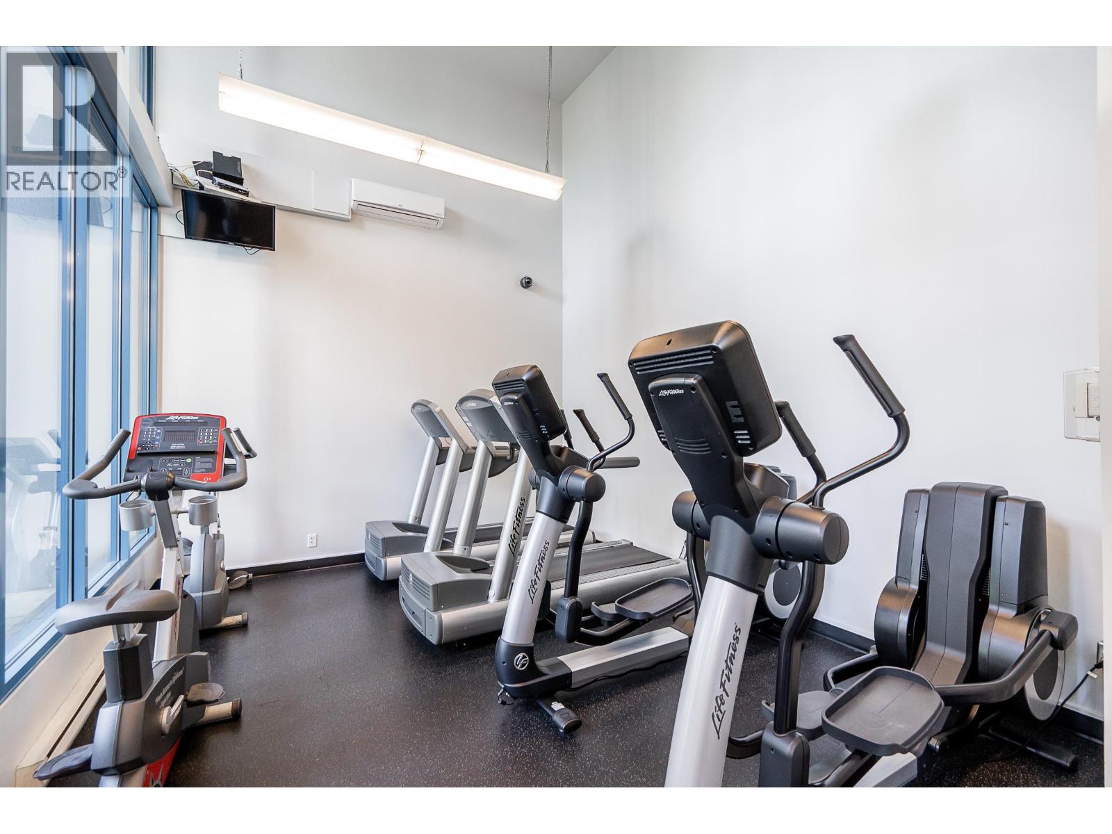 Listing Picture 15 of 21 : 212 1238 SEYMOUR STREET, Vancouver / 溫哥華 - 魯藝地產 Yvonne Lu Group - MLS Medallion Club Member