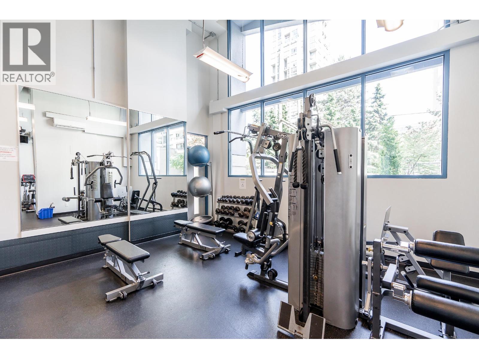 Listing Picture 16 of 21 : 212 1238 SEYMOUR STREET, Vancouver / 溫哥華 - 魯藝地產 Yvonne Lu Group - MLS Medallion Club Member